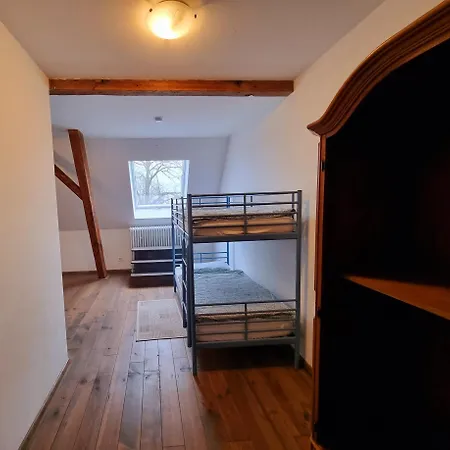 Ueber Den Daechern Im Alten Pastorat Кавелар